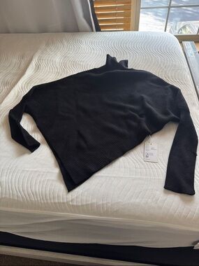HALARA Black Ribbed Turtleneck Sweater